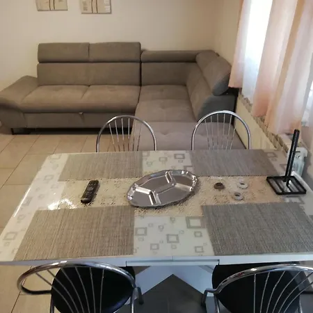 Katja Apartment *